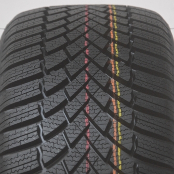 Bridgestone BLIZZAK LM005 MO 235/55 R19 105H