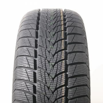 Tristar SNOWPOWER UHP 225/35 R19 88V