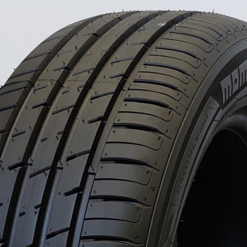 MOMO M-30 TOPRUN EUROPA 255/35 R19 96Y