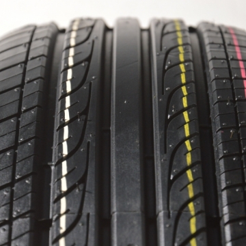Sunfull SF-688 215/60 R15 94H