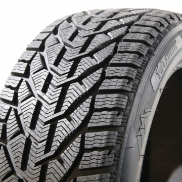 Taurus (Kormoran) Winter 245/40 R18 97V