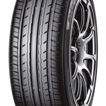 Yokohama BLUEARTH ES32A 225/50 R17 94V