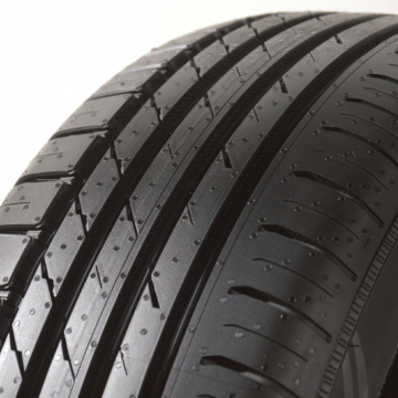 Nokian Wetproof 225/65 R17 102H