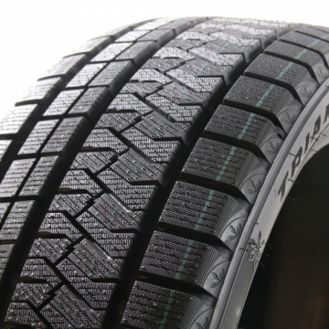Triangle Snow Link PL02 245/40 R18 97V