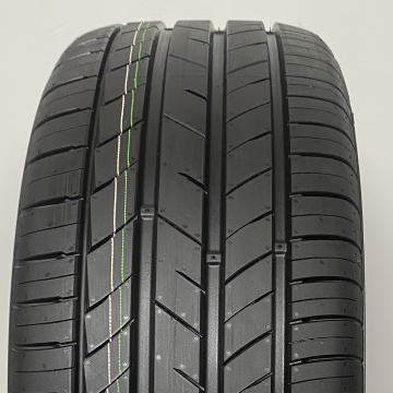 Kumho ECSTA HS51 195/45 R15 78V