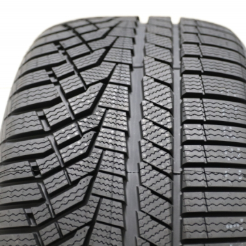 Sailun IceBlazer Alpine EVO1 215/45 R16 90V