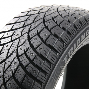 Triangle TI501 studded Demo 245/45 R18 100T