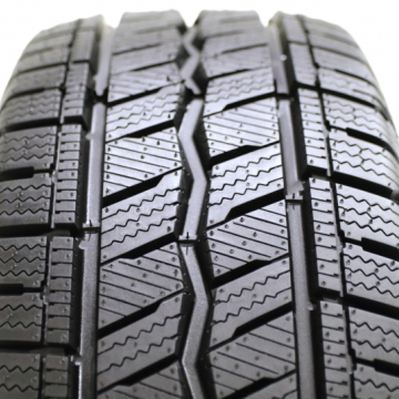 Hankook Winter I*Cept LV RW12 235/65 R16 115/113R