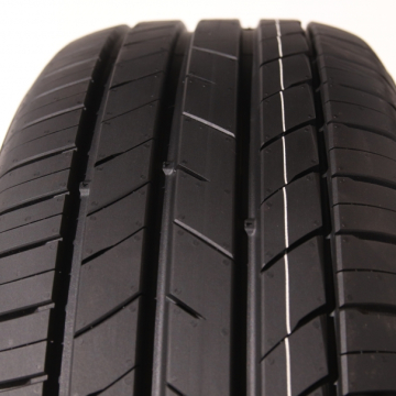 Kumho HS52 (DOT2023) 205/55 R16 91V
