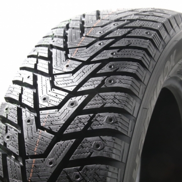 Hankook IPike X W429A 235/60 R18 107T