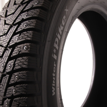 Hankook Winter iPike X W429A studded 225/60 R17 103T