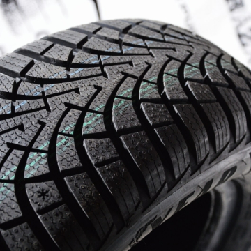 Goodyear UltraGrip 9 DOT2014-2016 195/60 R16 93H