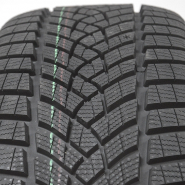 Goodyear UltraGrip Performance+ DOT2021 225/55 R16 99V