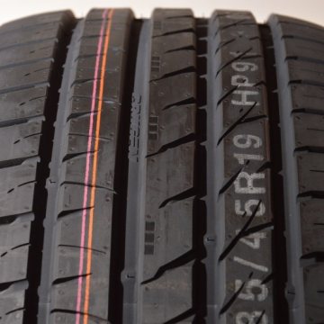 Marshal / Kumho Crugen HP91 235/50 R19 99V