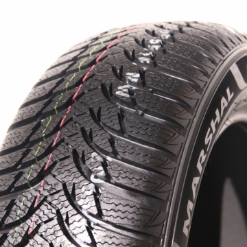 Marshal / Kumho MW31 195/60 R15 88T