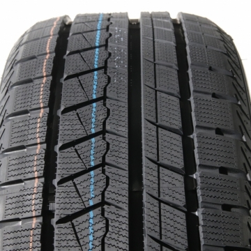 Roadmarch Snowrover 868 255/60 R18 112T