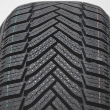 Michelin ALPIN 6 225/45 R17 94V