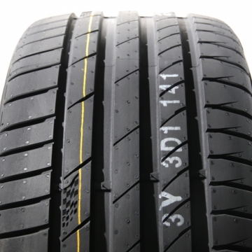 Kumho ECSTA PS71 215/55 R18 95V