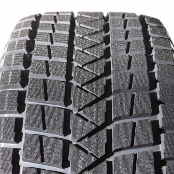 FIREMAX FM806 245/45 R20 103T