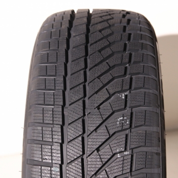 FALKEN Eurowinter HS02 Pro 235/50 R21 101V