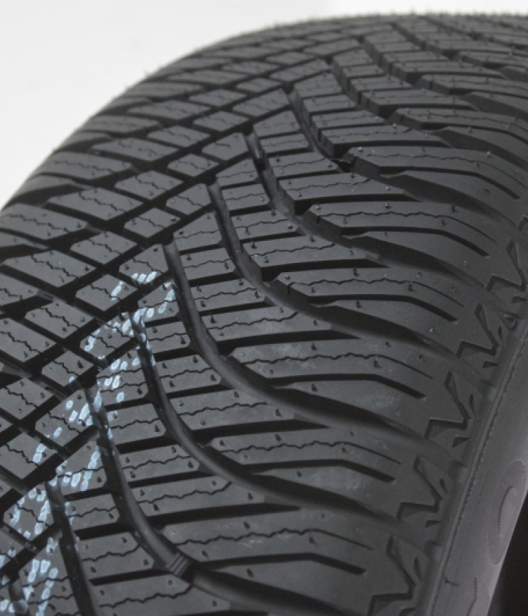 Trazano Z401 235/55 R18 100V