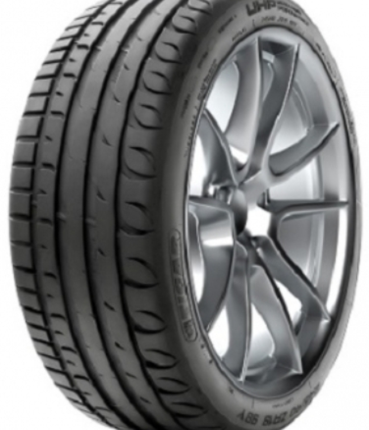 TAURUS TAURUS UHP 235/40 R18 95Y