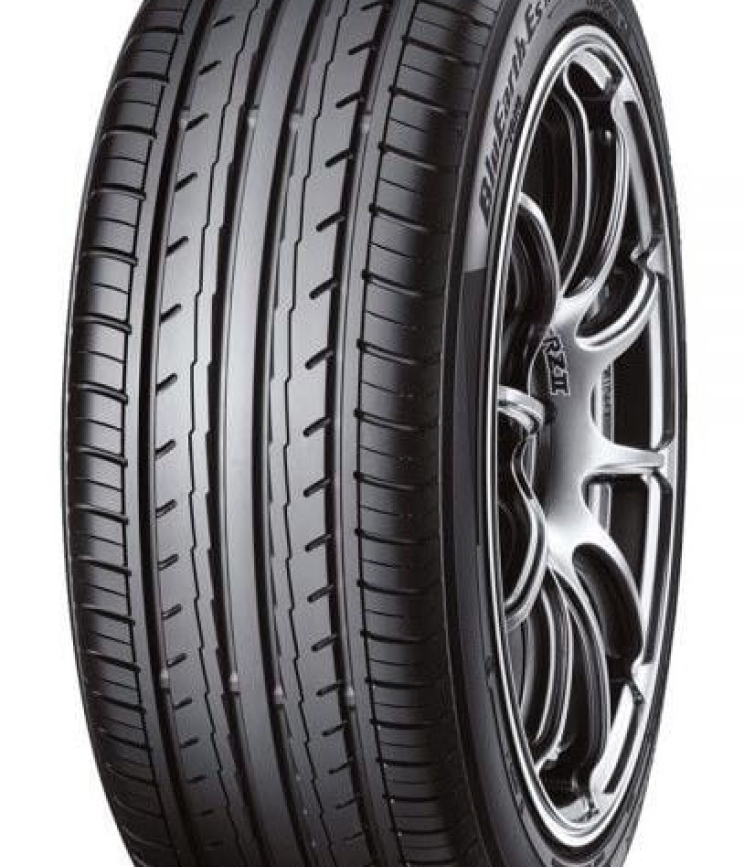 Yokohama BLUEARTH ES32A 225/50 R17 94V