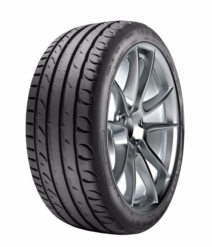 Taurus/Kormoran Ultra High Performance 235/45 R18 98Y