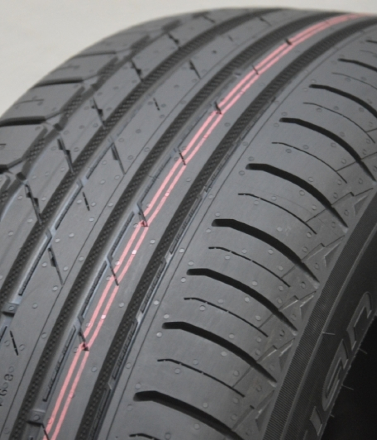 Nokian Wetproof SUV 235/60 R16 100H