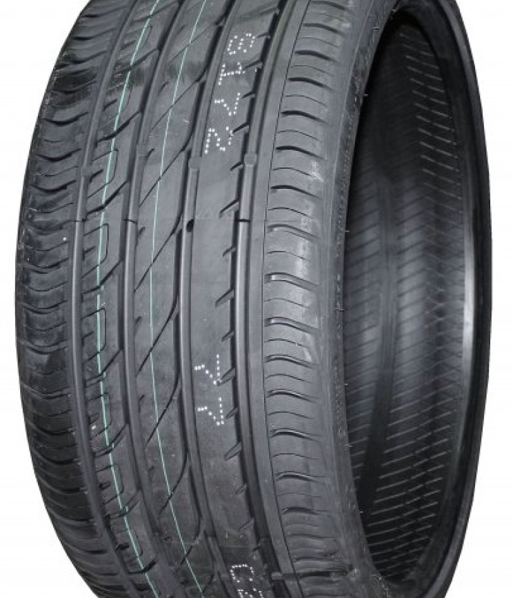 Comforser CF700 275/40 R19 105W