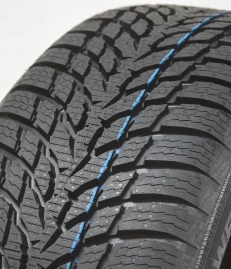 Nokian WR Snowproof 185/55 R15 82T