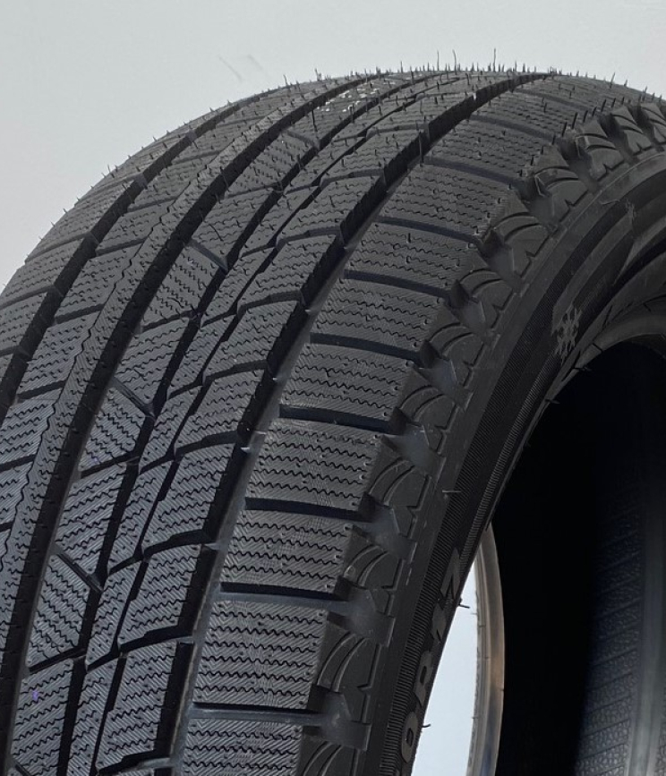 SUNWIDE Snowide 215/50 R17 V95