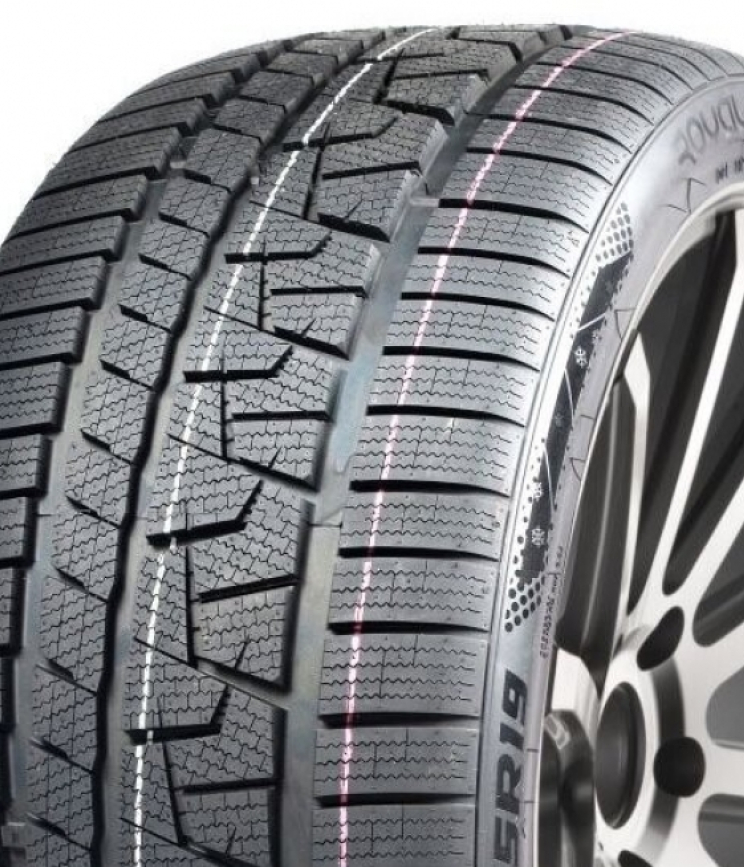 Royal Black ROYAL WINTER UHP 205/55 R17 95V