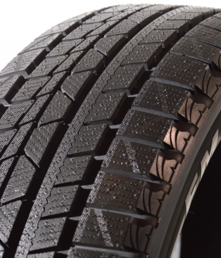 Tourador WinterPRO TSU2 235/45 R18 98V