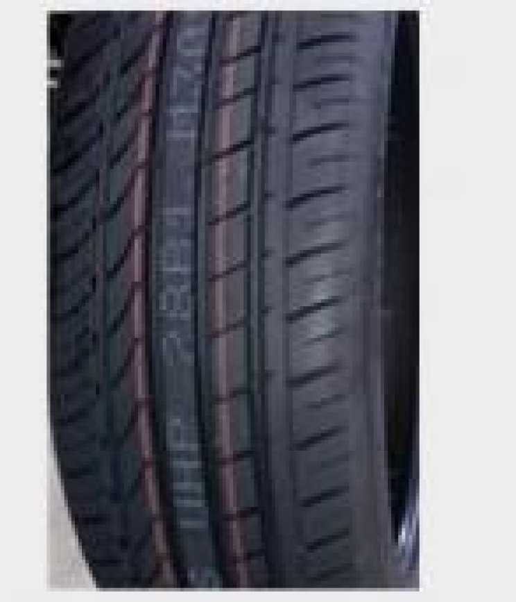 Charmhoo ECOPLUS UHP 245/40 R18 97W