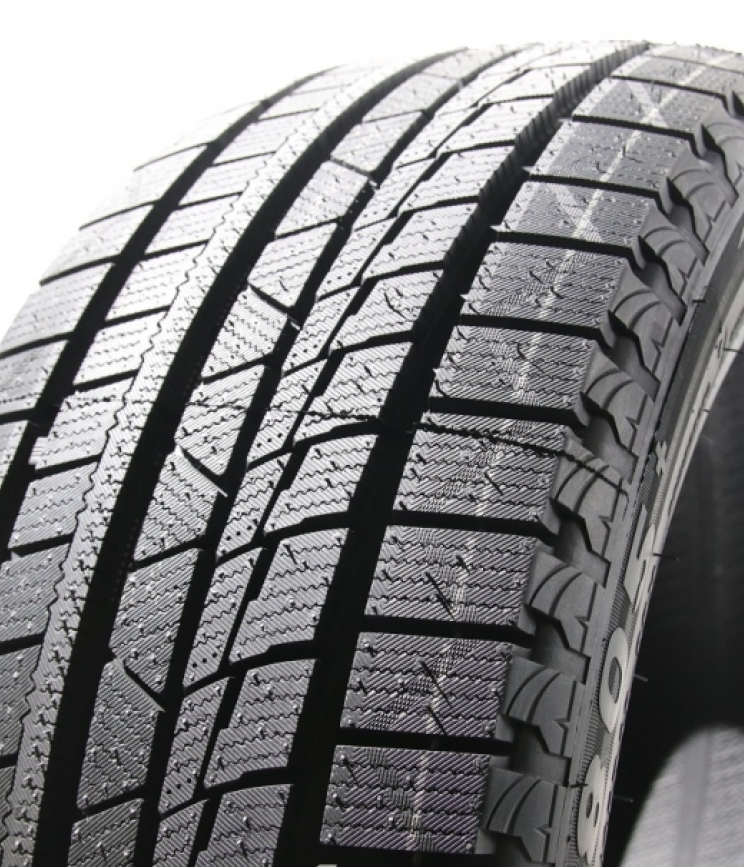 FIREMAX FM805+ (Minkšto mišinio) 215/55 R16 97V