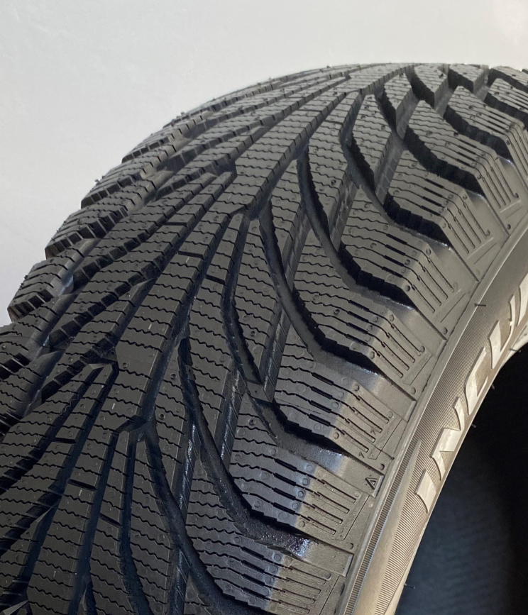 Starmaxx INCURRO ICE W880 (Turkija) Minkšto mišinio 245/70 R16 111T