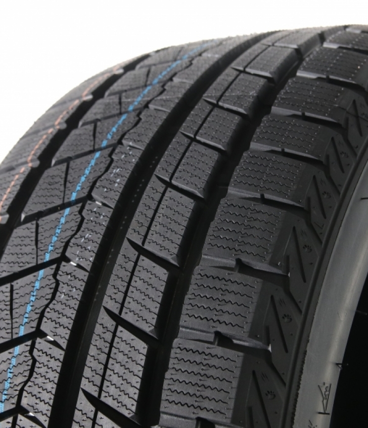 FRONWAY ICEPOWER 868 245/45 R18 100H