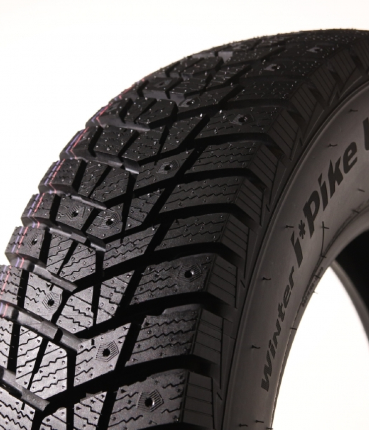 Hankook RW15 studded 215/65 R16 109/107R