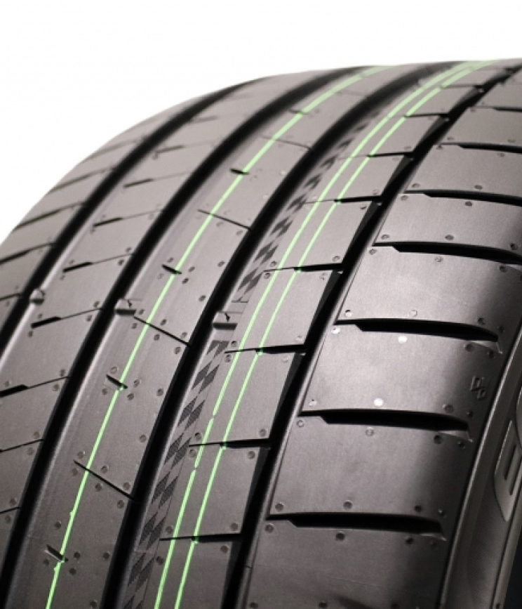 Kumho Ecsta PS72 DEMO 245/40 R19 98Y