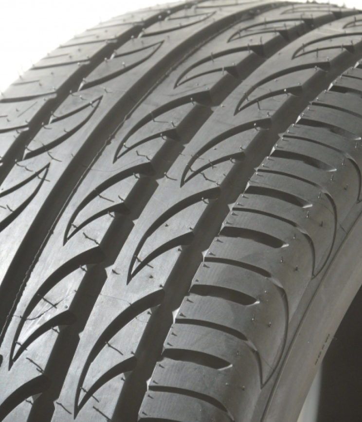 Pirelli PZeroNeroGT DOT2016 235/45 R18 98Y