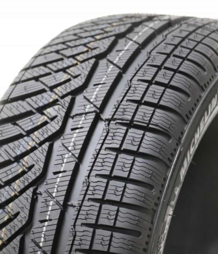 Michelin Pilot Alpin PA4 DOT2017 245/45 R18 100V