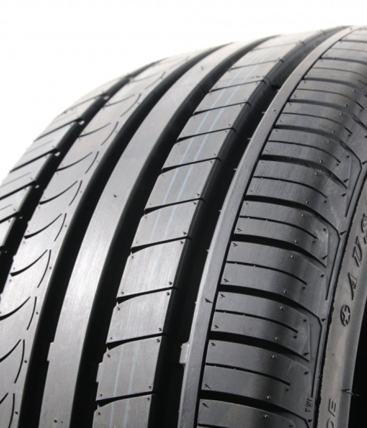 AUSTONE SP701 DEMO 245/45 R18 100W
