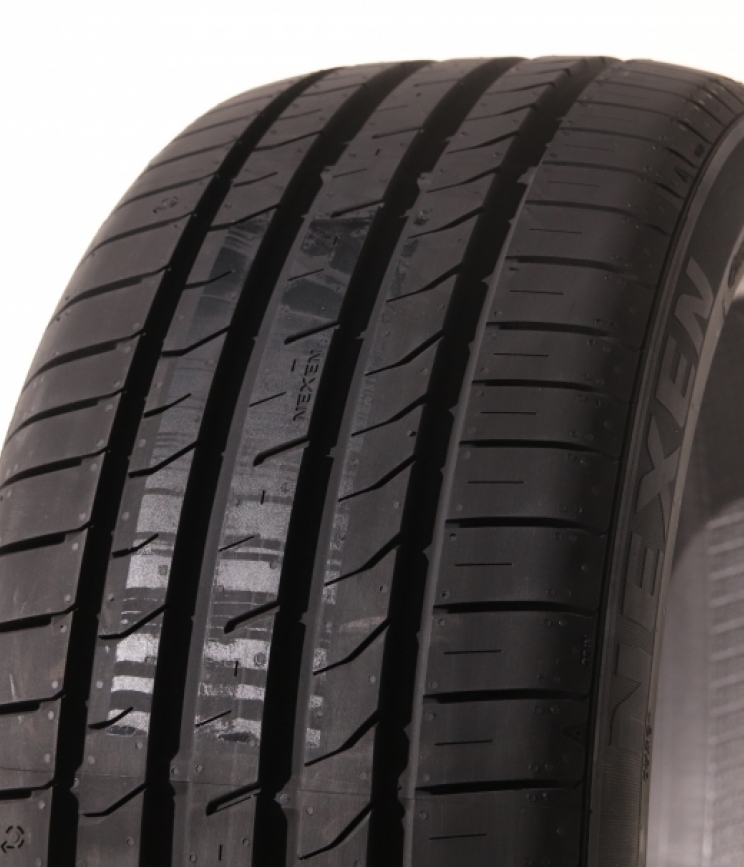 Nexen NFera Primus 215/60 R17 96H