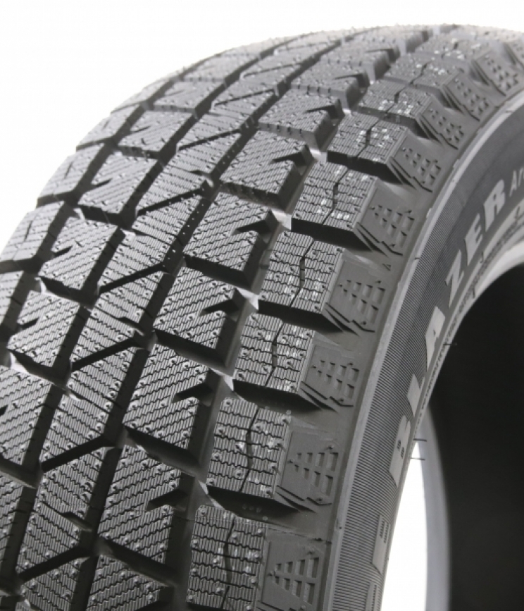 Sailun IceBlazer Arctic SUV 235/65 R17 104T