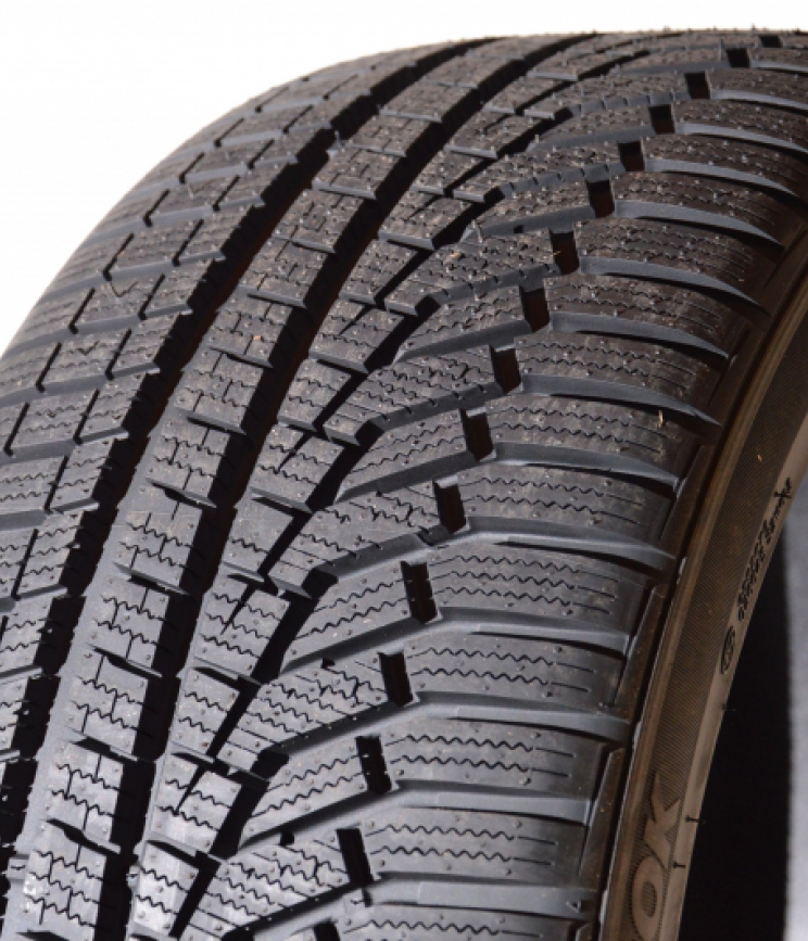 Hankook Winter I Cept Evo 2 W320 235/40 R18 95V