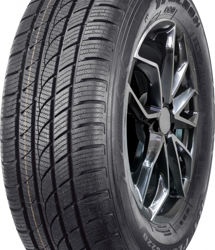 Tracmax Ice Plus S220 235/70 R16 106H