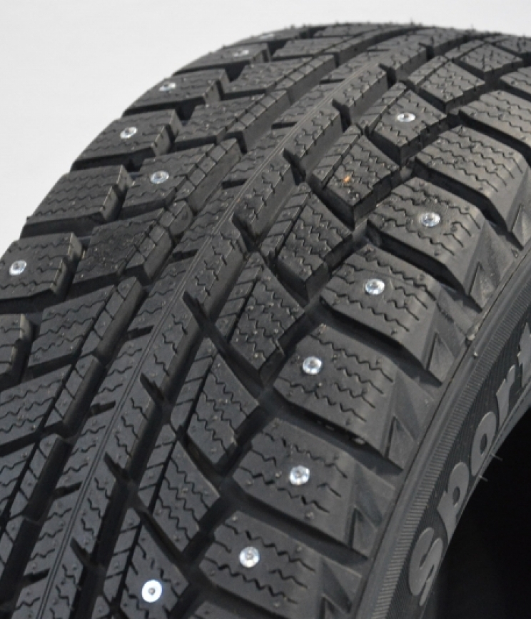 Altenzo Sports Tempest I studded 215/55 R16 93T