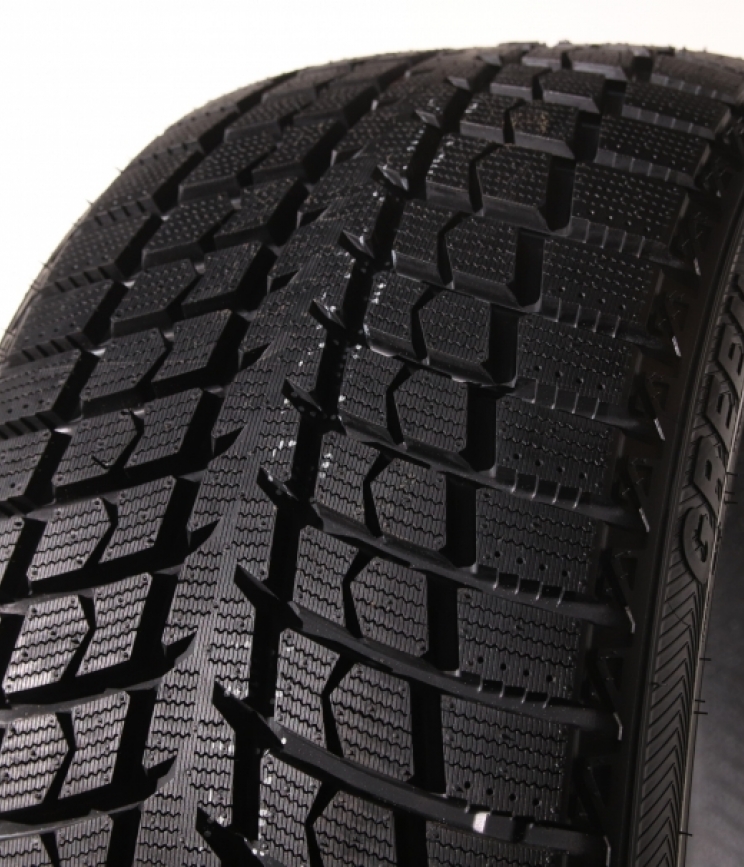 GreenMax Winter Ice I-15 245/45 R20 99T