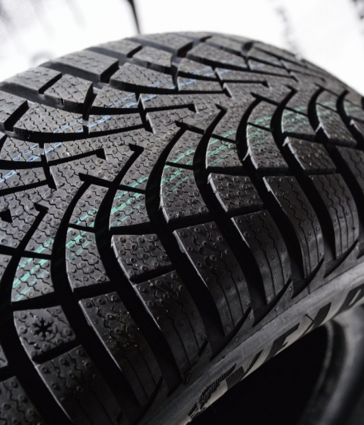 Goodyear ULTRA GRIP 9+ 185/65 R14 86T
